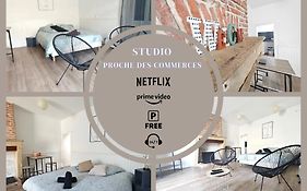 Studio entier proche des commerces - 1 à 2 pers -